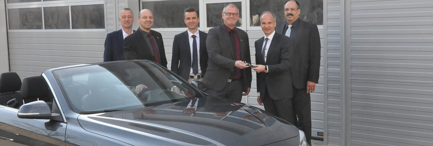 Neues Schulungsfahrzeug Kfz-Ausbildung Bildungszentrum Schweinfurt Neues Schulungsfahrzeug Kfz-Ausbildung Bildungszentrum Schweinfurt