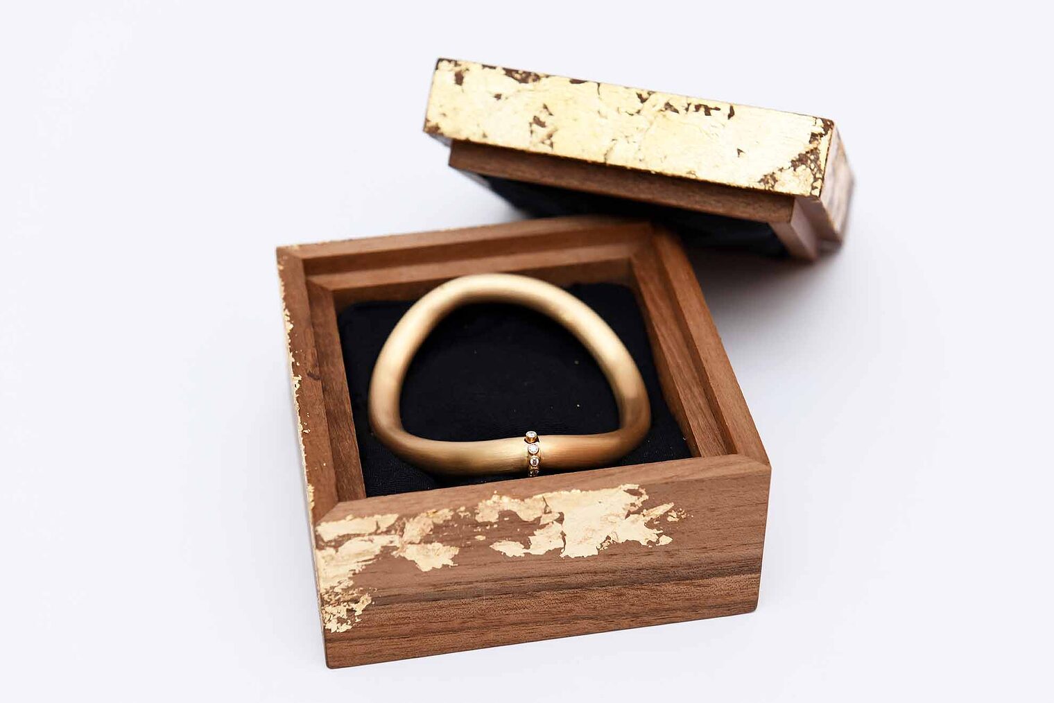 Meisterstück der Goldschmiede in einer Holzbox