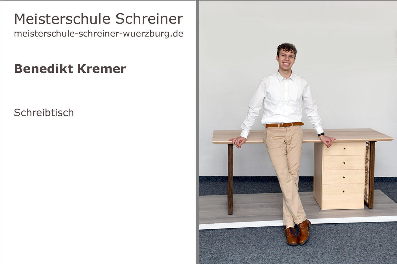 Portrait von Benedikt Kremer mit seinem Schreinermeisterstück "Schreibtisch"