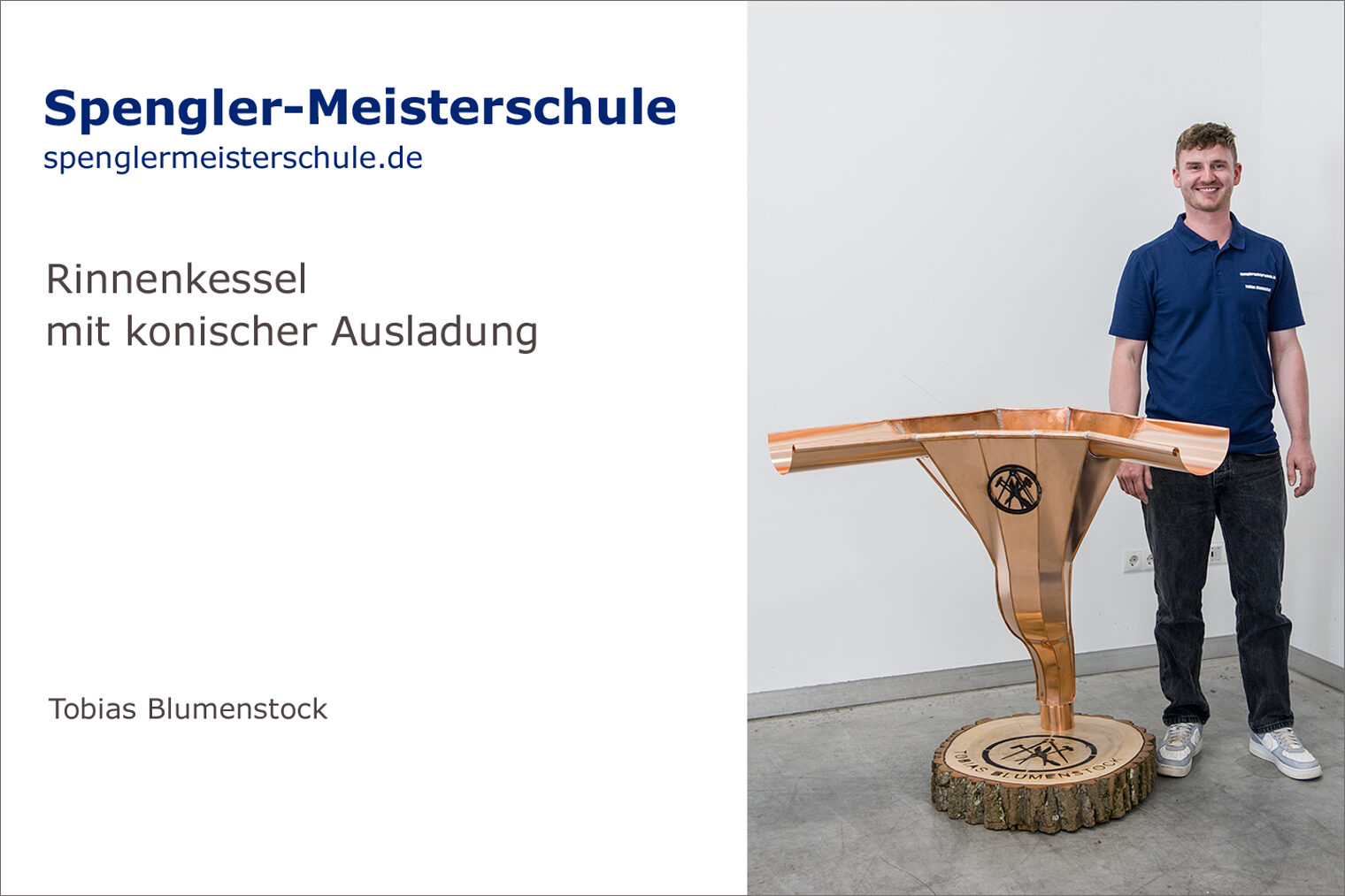 Portrait Tobias Blumenstock mit seinem Spengler-Meisterstück